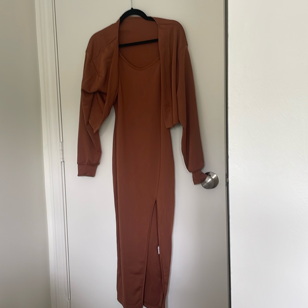 Coppery brown midi dress with cropped sweater